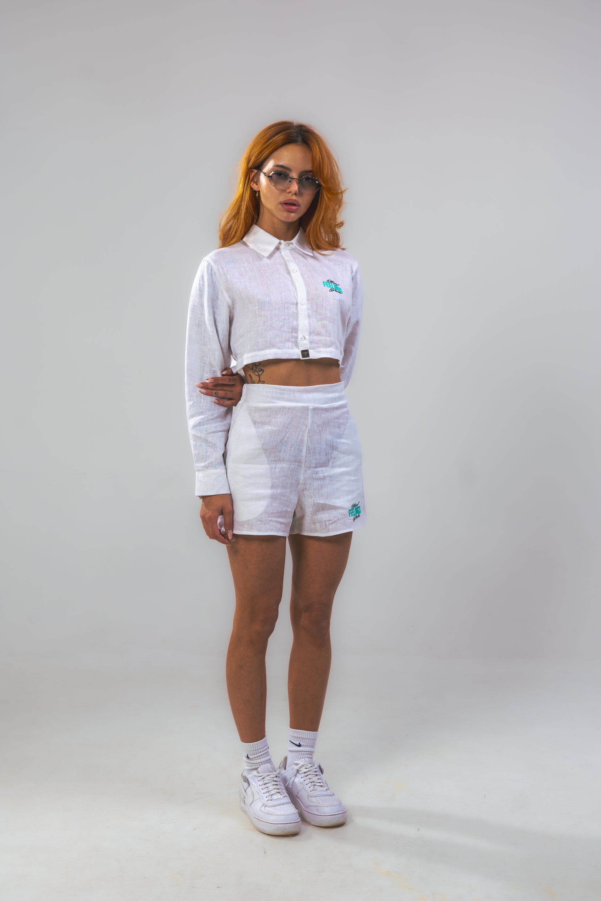White Lady Linen Set